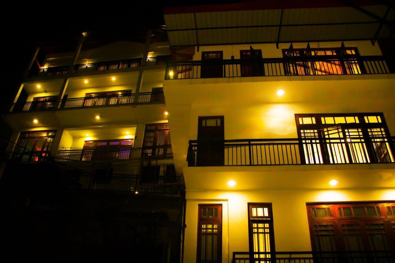 Serenity Hill Oasis Hotel Kandy Bagian luar foto